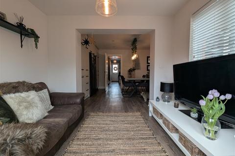 4 bedroom terraced house for sale, Collingsway, Darlington