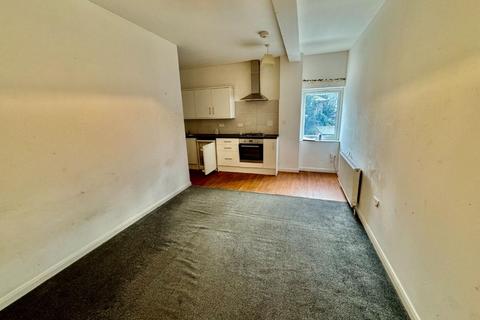 1 bedroom flat to rent, Firs Parade, Matlock DE4