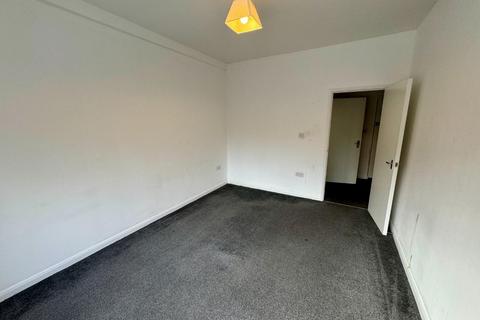 1 bedroom flat to rent, Firs Parade, Matlock DE4