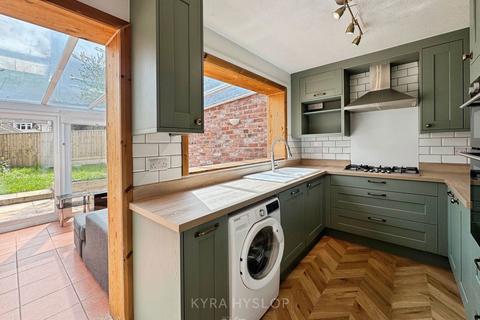 undefined, Elliott Close, Exeter EX4