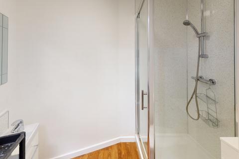 undefined, (3) Flat 2 54 Glasshouse Street, Nottingham