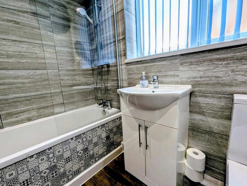 Downstairs Bathroom