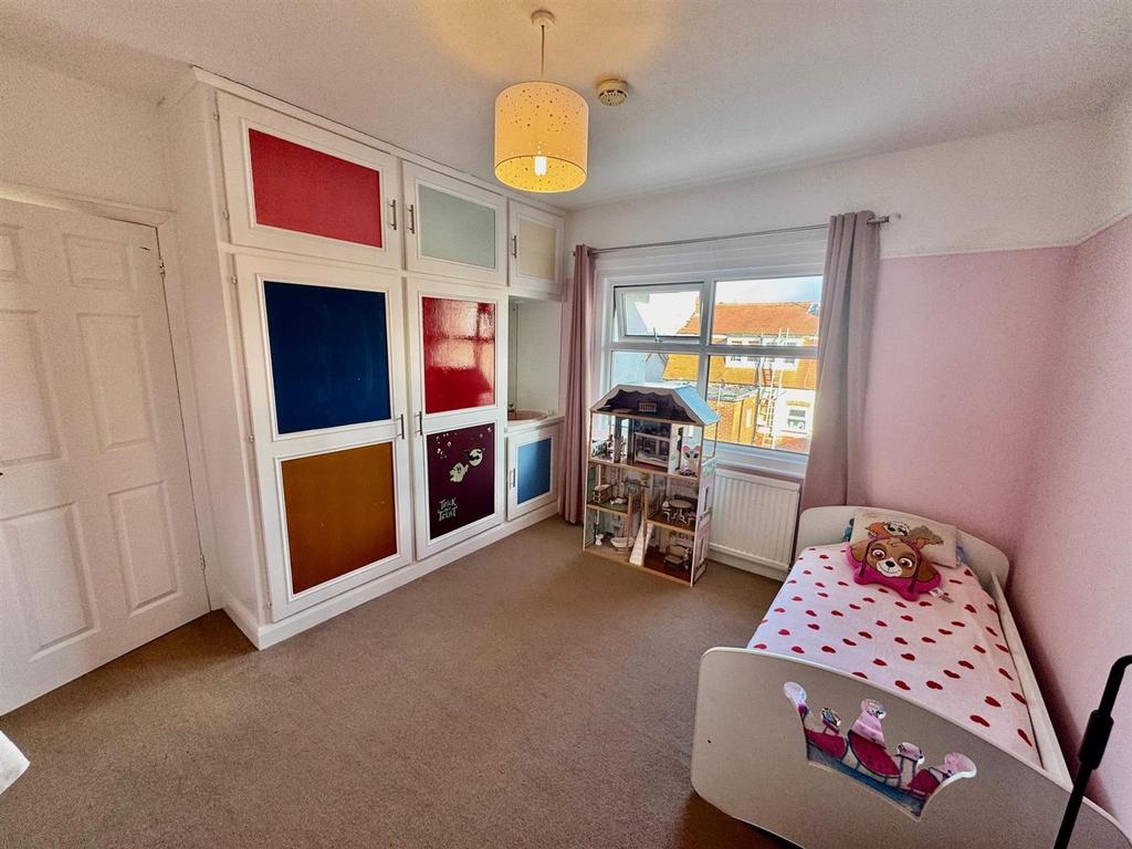 Bedroom 2 2.jpg