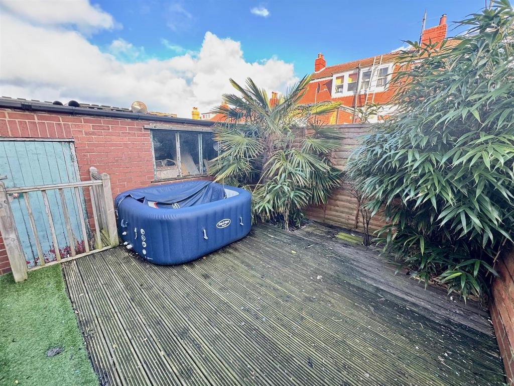 Rear deck.jpg