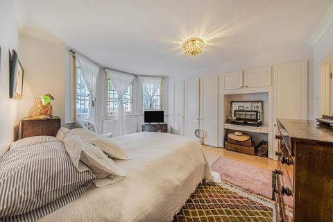 2 bedroom flat for sale, Russell Road, London, W14