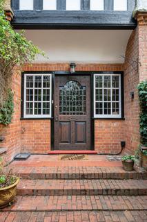 undefined, Salisbury Road, Farnborough, GU14