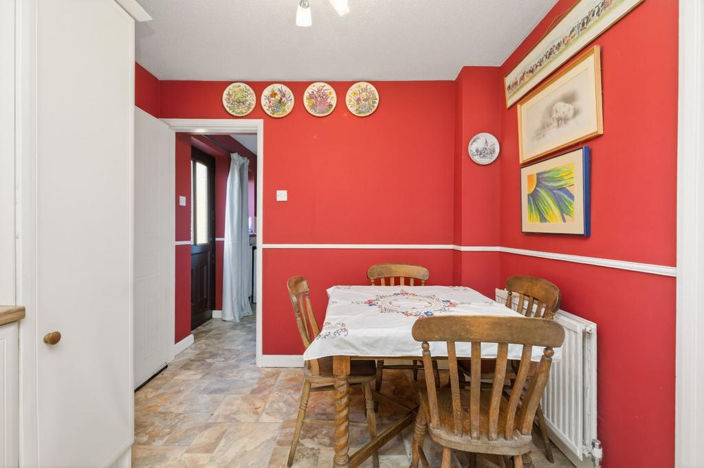 Dining kitchen