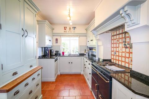 4 bedroom detached house for sale, Whatlington Road, BATTLE, TN33