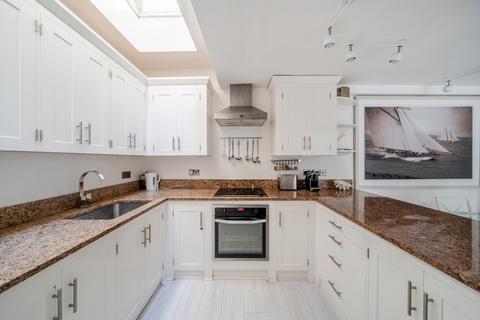 3 bedroom cottage to rent, The Wharf Midhurst GU29