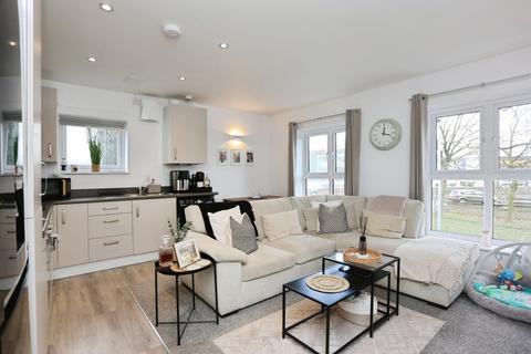2 bedroom flat for sale, Belmont Way, Heaton Norris, Stockport, SK4