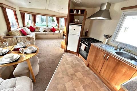 undefined, Crantock TR8