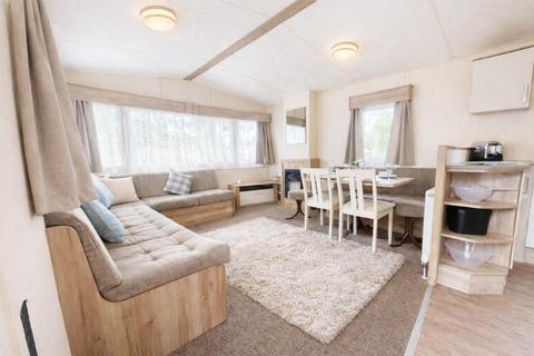 undefined, Carlton IP17