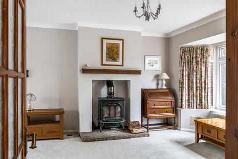 3 bedroom semi-detached house for sale, Franklynn Road, Haywards Heath, RH16