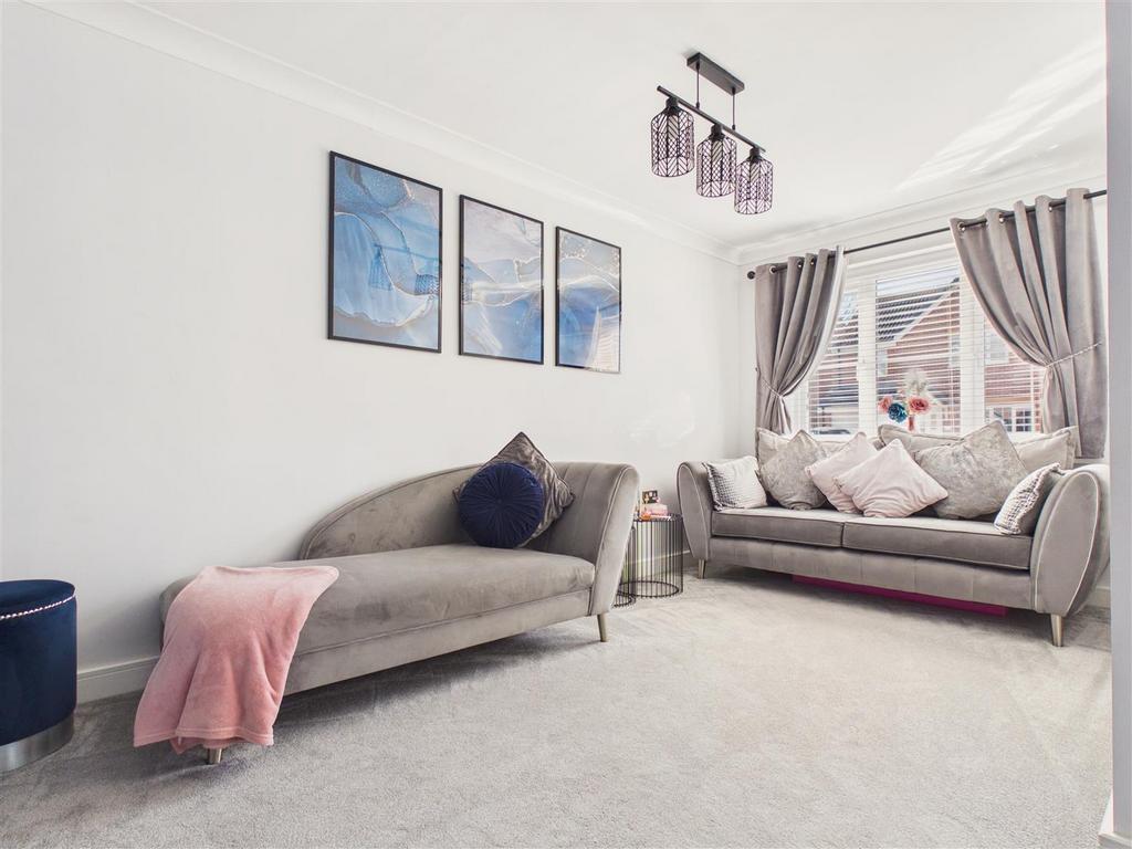 CAM04090 G0-PR0167-STILL014.jpg