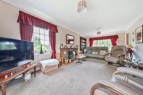 4 bedroom detached house for sale, Bridge Street, Pembridge