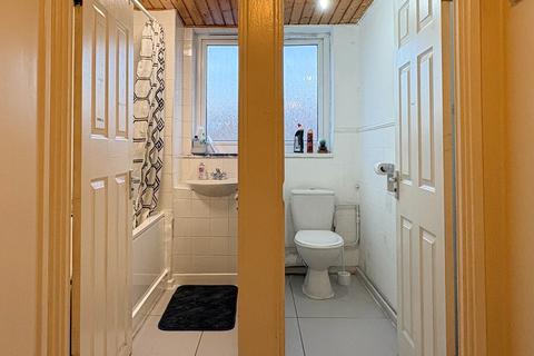 undefined, Cornwallis Road