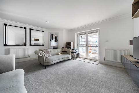undefined, Kings Gate, Horsham, RH12