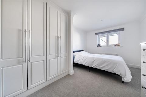 undefined, Kings Gate, Horsham, RH12