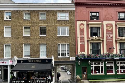 undefined, Montagu Row