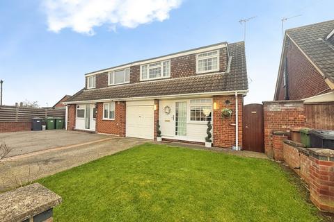 3 bedroom chalet for sale, Bythorn Road, Peterborough