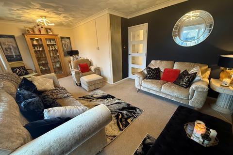 3 bedroom chalet for sale, Bythorn Road, Peterborough