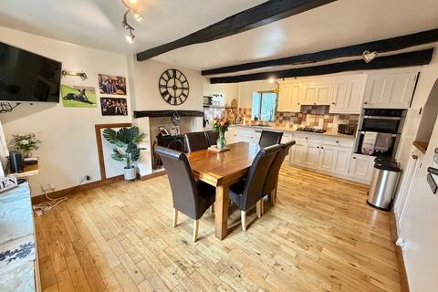 undefined, Keighley Road, Denholme, Bradford, BD13