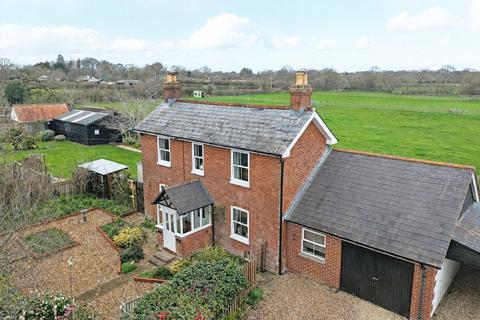 3 bedroom detached house for sale, Marlpit Lane, New Milton, BH25