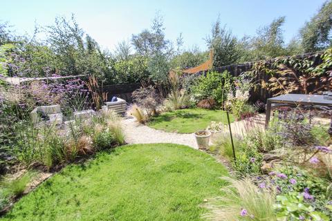 2 bedroom semi-detached house for sale, Woodpecker View, Crowborough, TN6