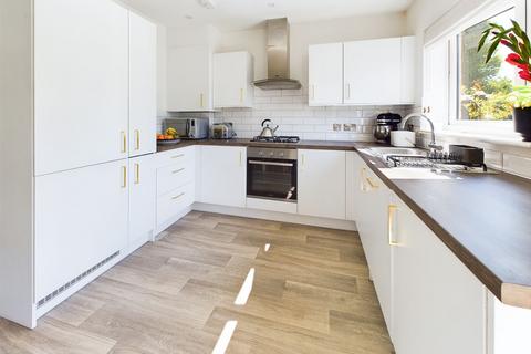 2 bedroom semi-detached house for sale, Woodpecker View, Crowborough, TN6