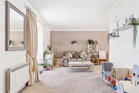 undefined, Apt 6 La Tourelle
