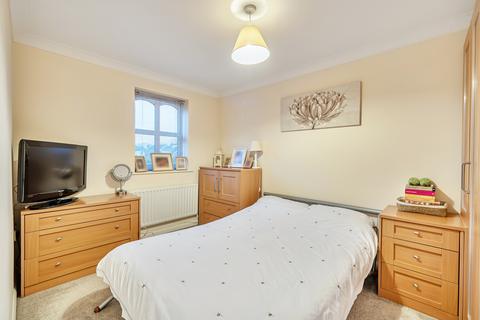 undefined, Woodfield Road, Thames Ditton, KT7
