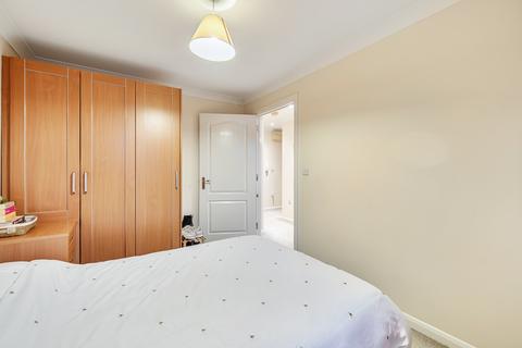 undefined, Woodfield Road, Thames Ditton, KT7