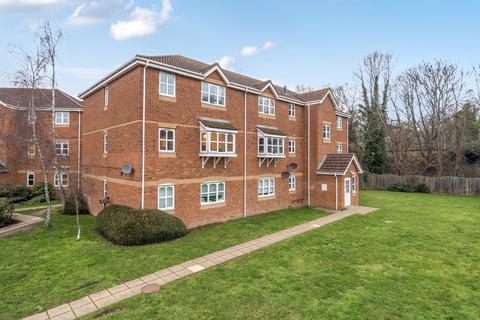 Woodfield Road, Thames Ditton, KT7