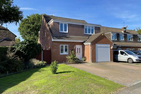 3 bedroom house for sale, Robert Way, Camberley, GU16