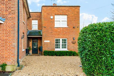 undefined, Aylesbury End, Beaconsfield, HP9