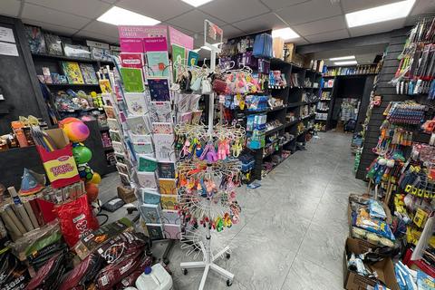 Retail property (high street) to rent, 1 Oxford Rd Uxbridge UB9 4DZ