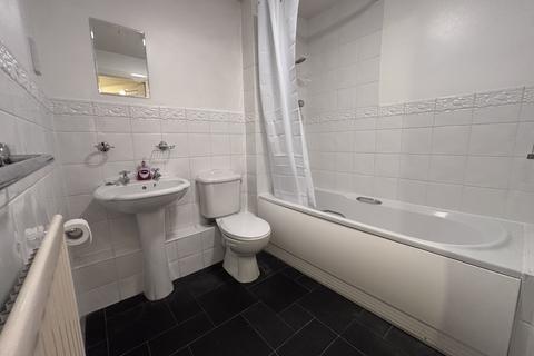 2 bedroom flat to rent, Avro Close, SOUTHAMPTON