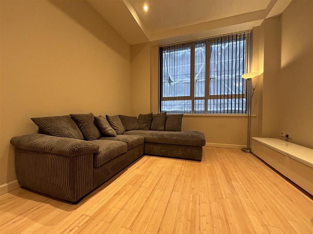 Livingroom (4).jpeg