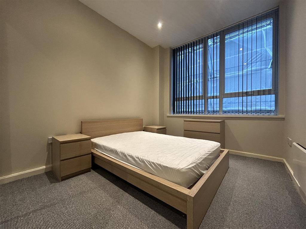 1st Bedroom (2).jpeg
