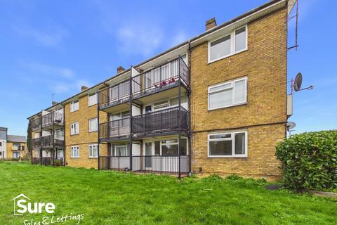 2 bedroom apartment to rent, Hammer Lane, Hemel Hempstead, Hertfordshire, HP2 4EU
