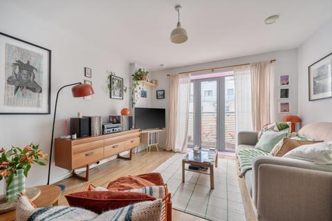 2 bedroom apartment for sale, Robert Milligan House, 47 Cardigan Road, London, E3