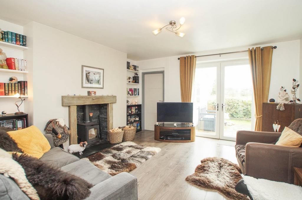 Open Plan Dining Lounge