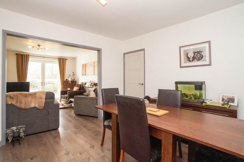 Open Plan Dining Lounge