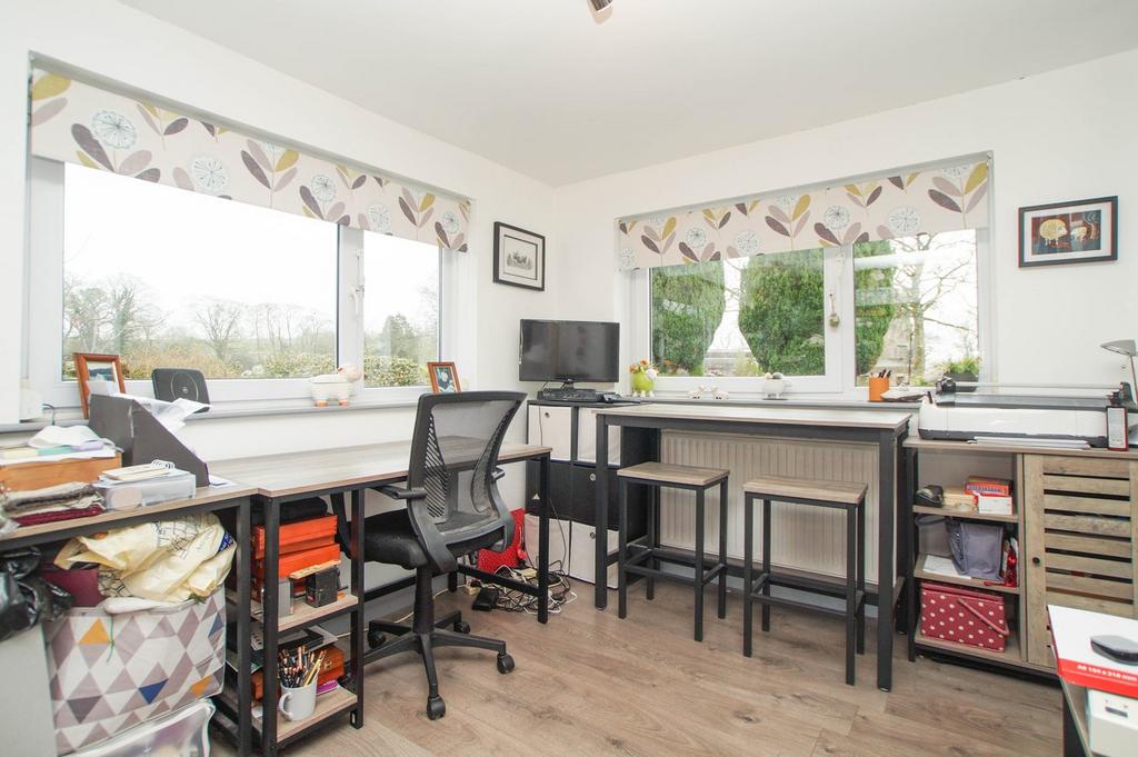 Bedroom 4 / Office