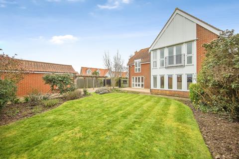 4 bedroom detached house for sale, Barrow Mews, West Mersea, COLCHESTER
