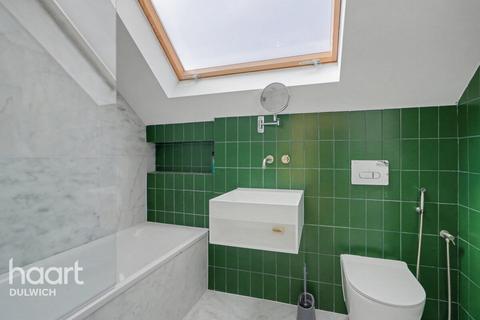 undefined, Maple Close, MITCHAM