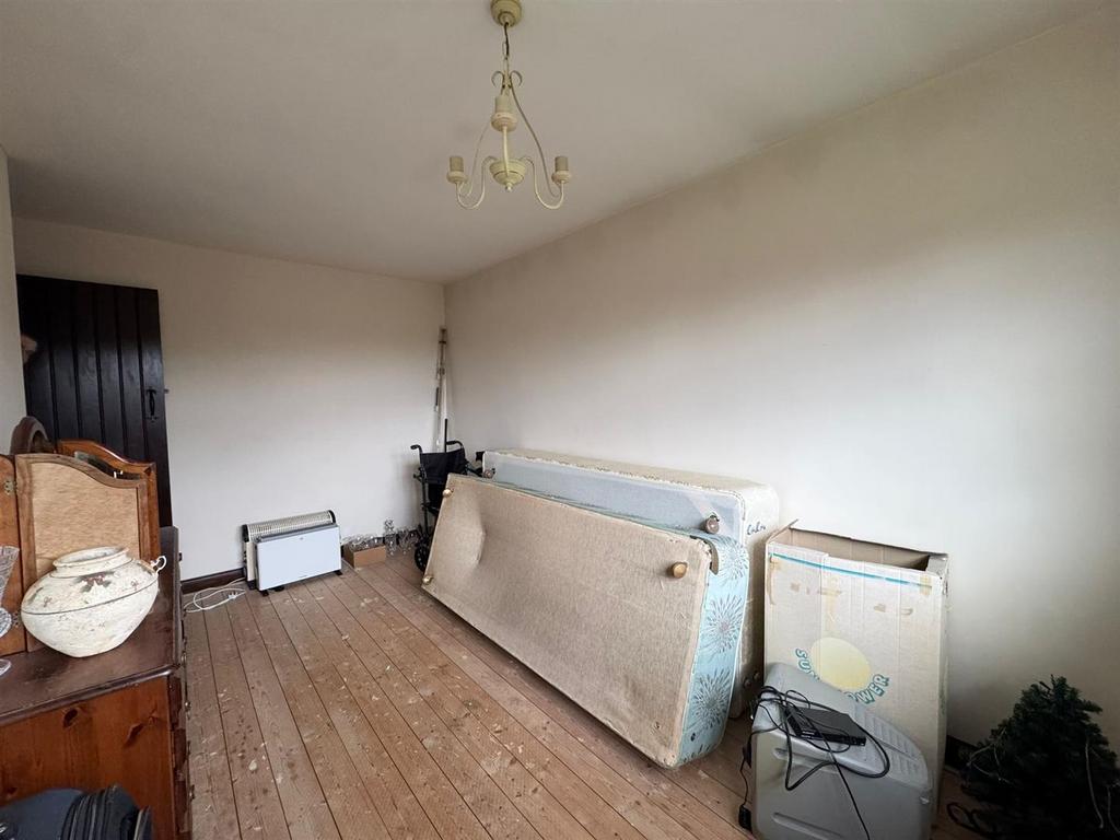 Bedroom 3 , 2.jpeg
