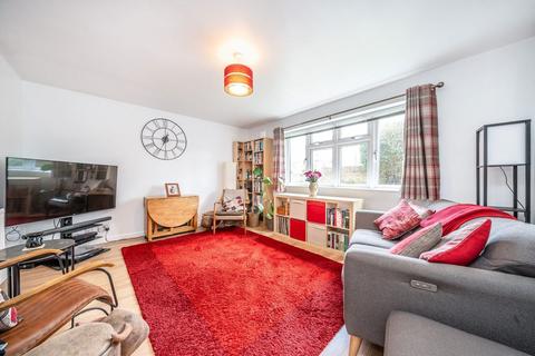 undefined, St. Margarets Road, St Margarets TW1