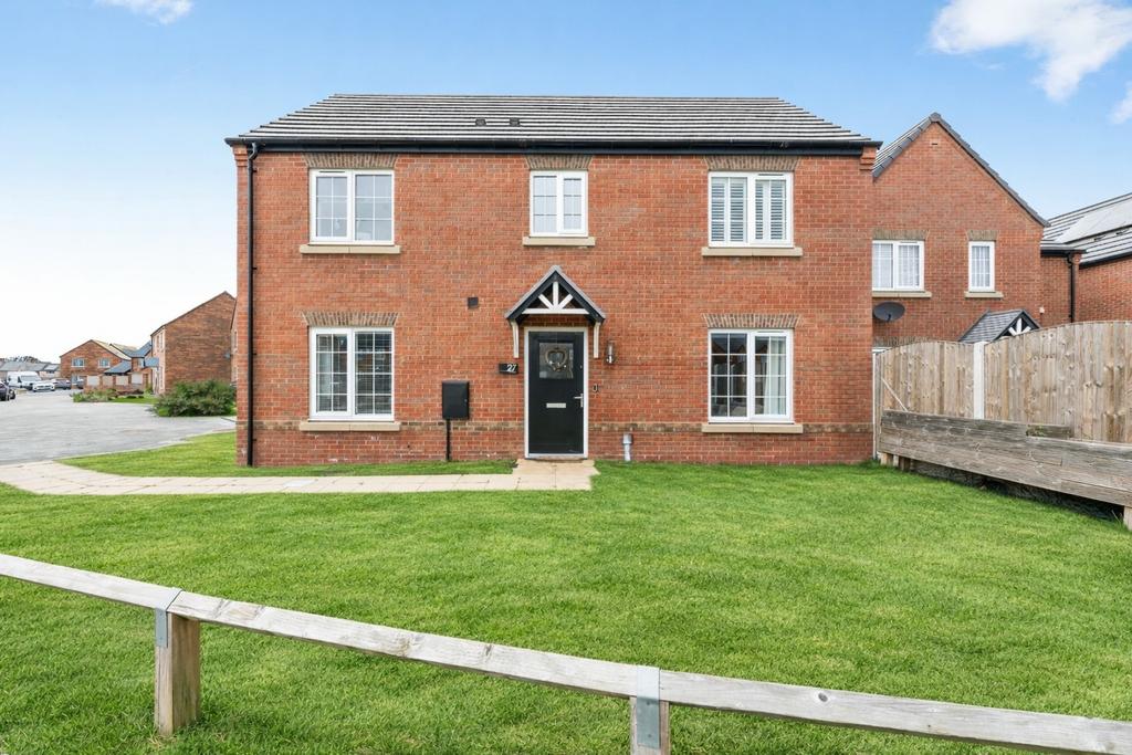 4 bedroom detached house for sale