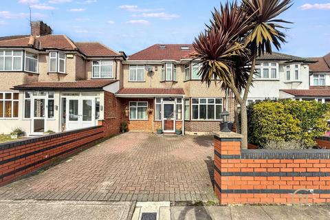 undefined, Thorncliffe Road, SOUTHALL UB2